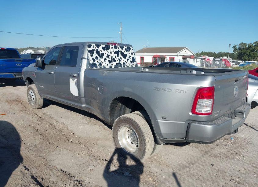 Photo 3 of 2024 Ram 3500 BIG HORN 4X4 8' BOX (VIN 3C63RRHL1RG256444)