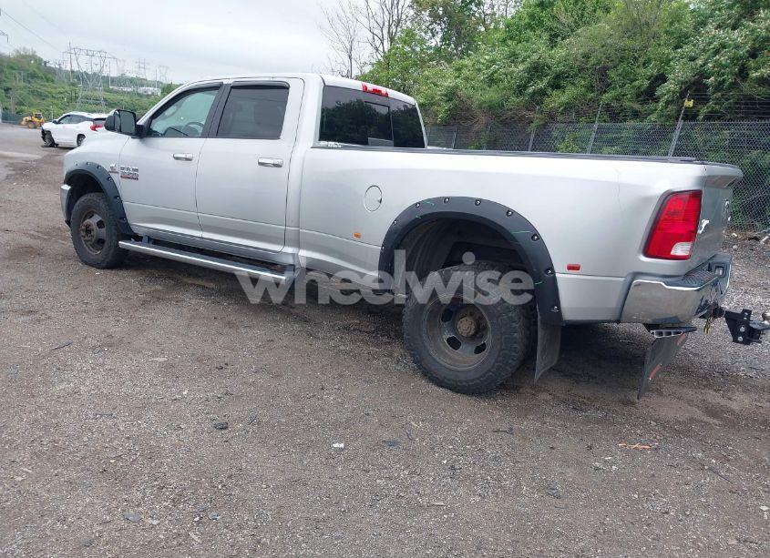 Photo 3 of 2016 Ram 3500 BIG HORN (VIN 3C63RRHL2GG220856)