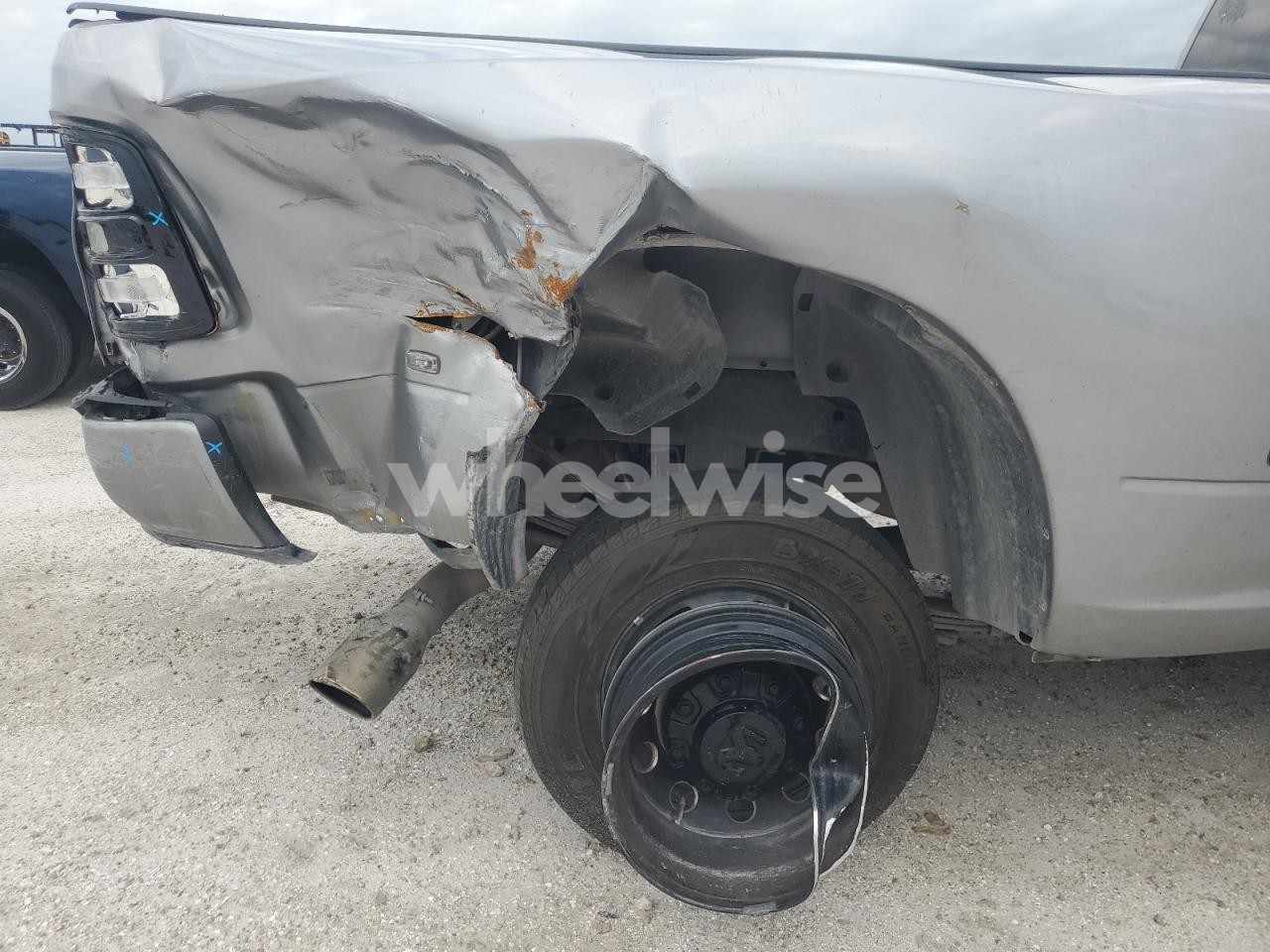 Photo 9 of 2022 RAM 3500 BIG HORN/LONE STAR (VIN 3C63RRHL2NG152782)