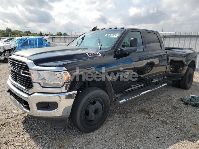 Photo 3 of 2021 RAM 3500 BIG HORN (VIN 3C63RRHL3MG642789)