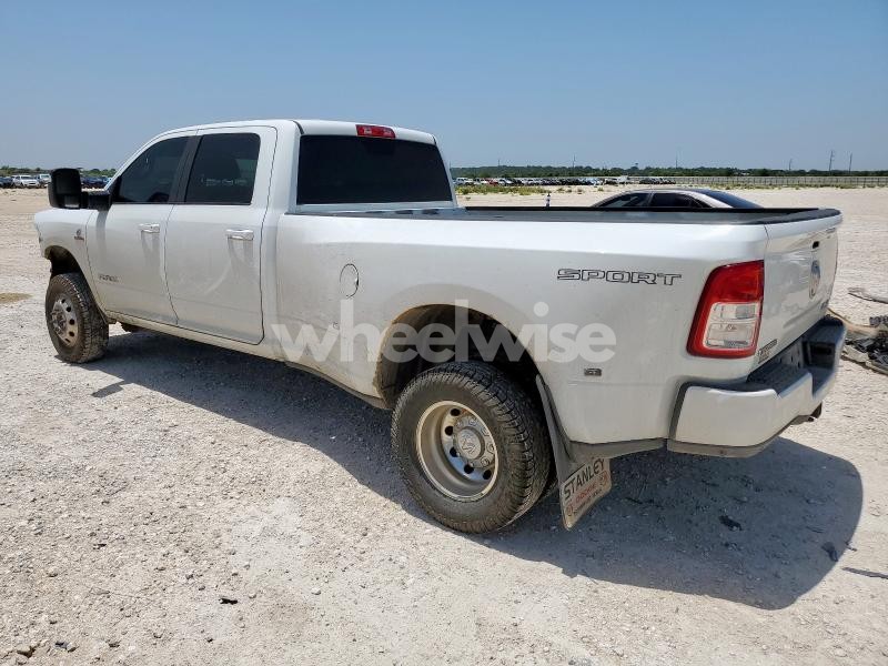 Photo 2 of 2024 RAM 3500 BIG HORN (VIN 3C63RRHL3RG273052)