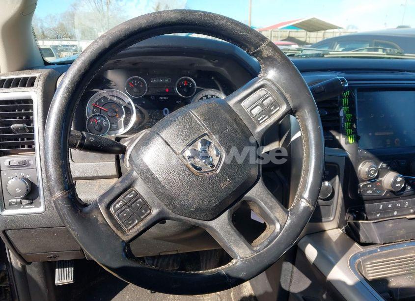 Photo 13 of 2016 Ram 3500 BIG HORN (VIN 3C63RRHL5GG128575)