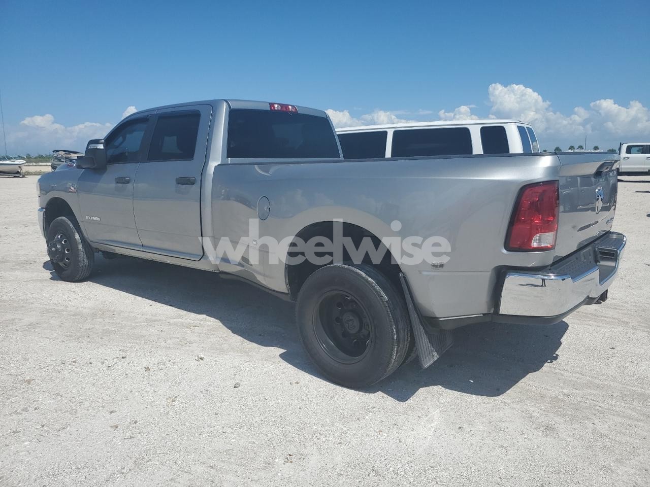 Photo 2 of 2024 RAM 3500 BIG HORN/LONE STAR (VIN 3C63RRHL5RG110001)