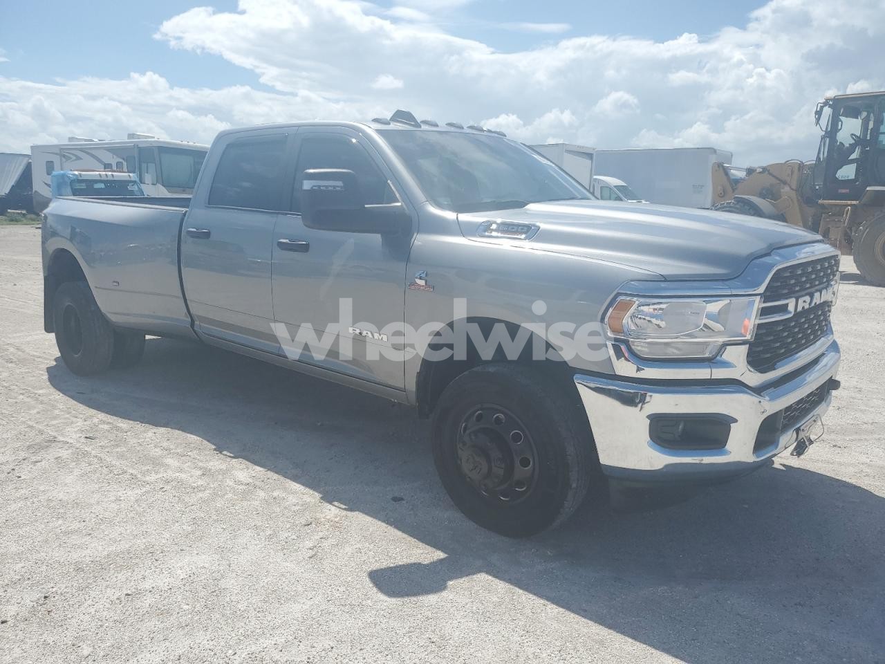 Photo 4 of 2024 RAM 3500 BIG HORN/LONE STAR (VIN 3C63RRHL5RG110001)