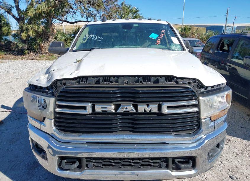 Photo 10 of 2019 Ram 3500 BIG HORN 4X4 8' BOX (VIN 3C63RRHL6KG547883)