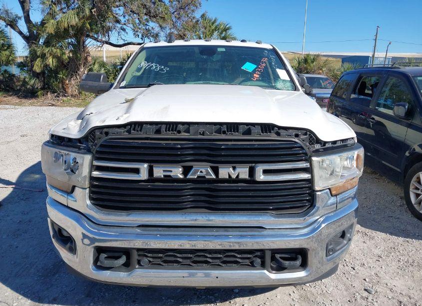 Photo 11 of 2019 Ram 3500 BIG HORN 4X4 8' BOX (VIN 3C63RRHL6KG547883)