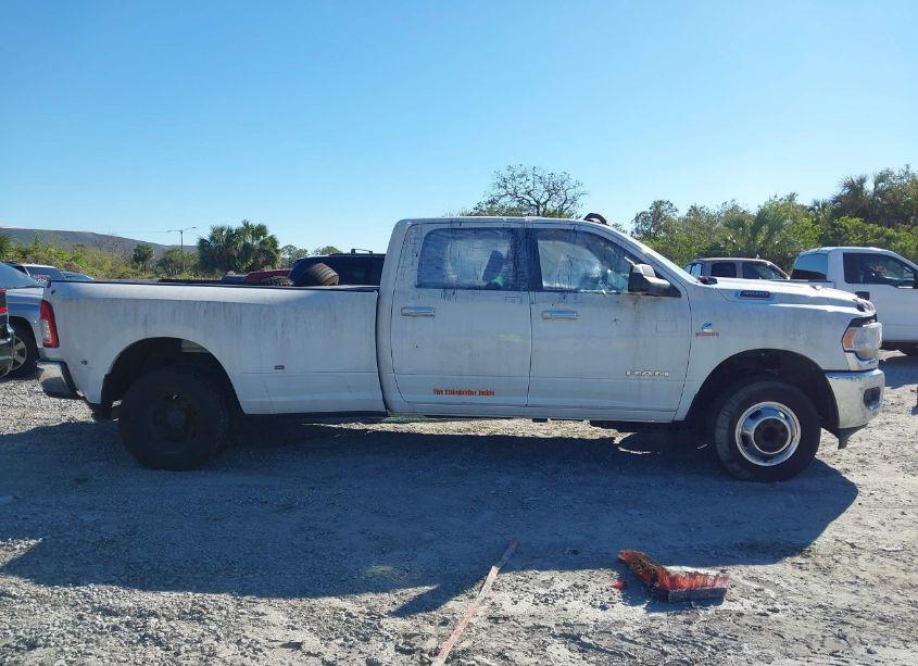 Photo 12 of 2019 Ram 3500 BIG HORN 4X4 8' BOX (VIN 3C63RRHL6KG547883)
