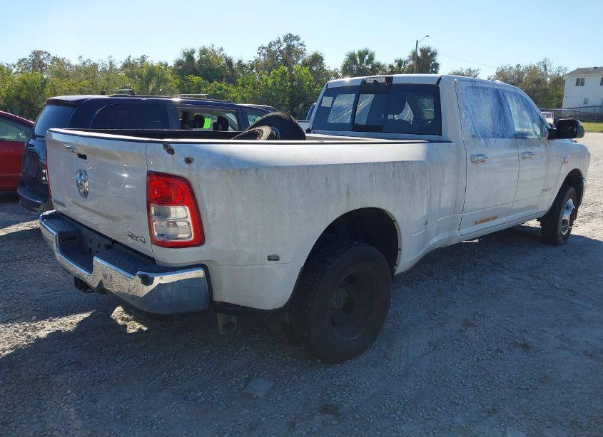 Photo 4 of 2019 Ram 3500 BIG HORN 4X4 8' BOX (VIN 3C63RRHL6KG547883)