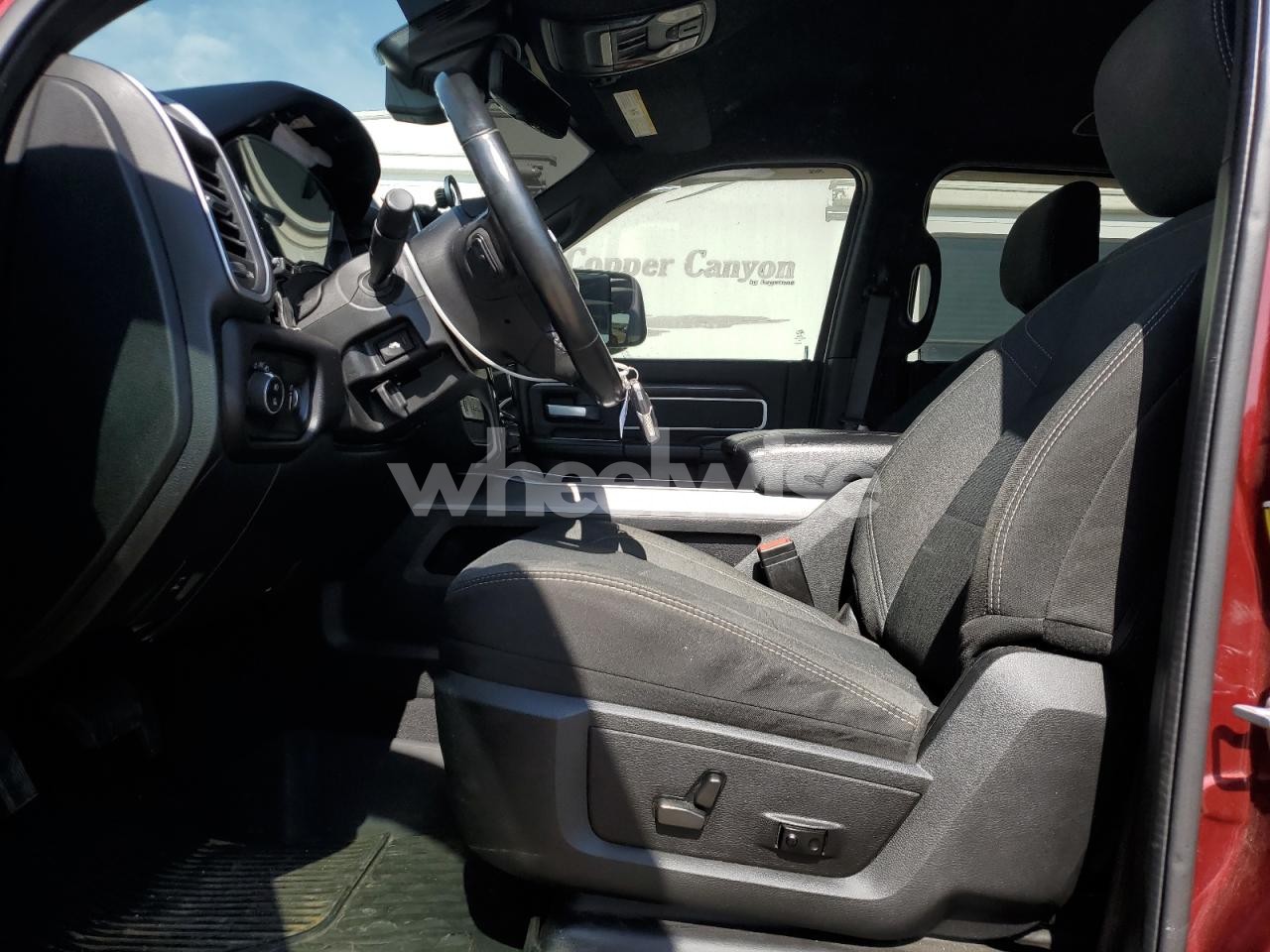 Photo 7 of 2022 RAM 3500 BIG HORN/LONE STAR (VIN 3C63RRHL6NG135242)