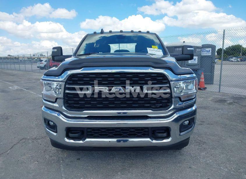 Photo 12 of 2024 Ram 3500 BIG HORN 4X4 8' BOX (VIN 3C63RRHL7RG350294)