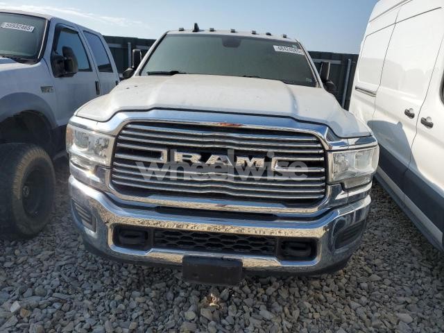 Photo 4 of 2019 RAM 3500 BIG HORN (VIN 3C63RRHL8KG625340)