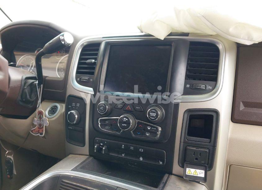 Photo 15 of 2018 Ram 3500 SLT (VIN 3C63RRHL9JG267938)