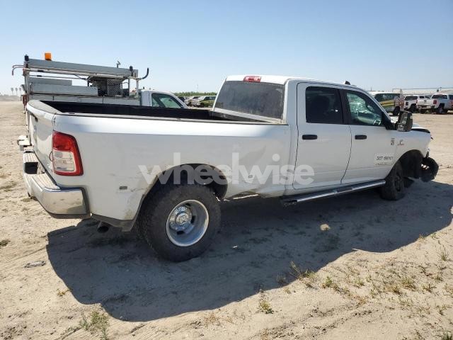 Photo 4 of 2024 RAM 3500 BIG HORN (VIN 3C63RRHLXRG289538)