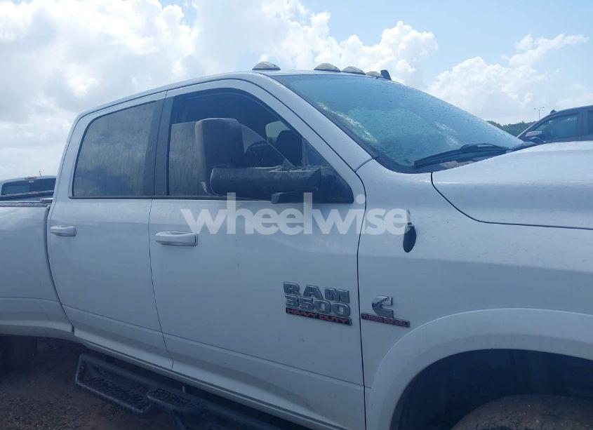 Photo 13 of 2018 Ram 3500 LARAMIE 4X4 8' BOX (VIN 3C63RRJL1JG155032)