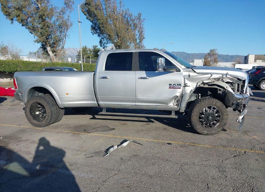 Photo 14 of 2016 Ram 3500 LARAMIE (VIN 3C63RRJL2GG390905)