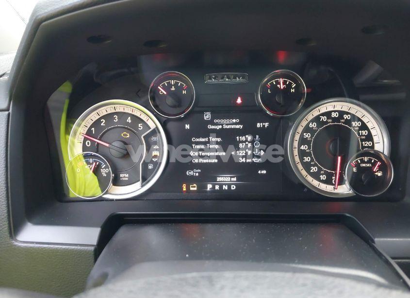 Photo 5 of 2018 Ram 3500 LARAMIE 4X4 8' BOX (VIN 3C63RRJL2JG305651)