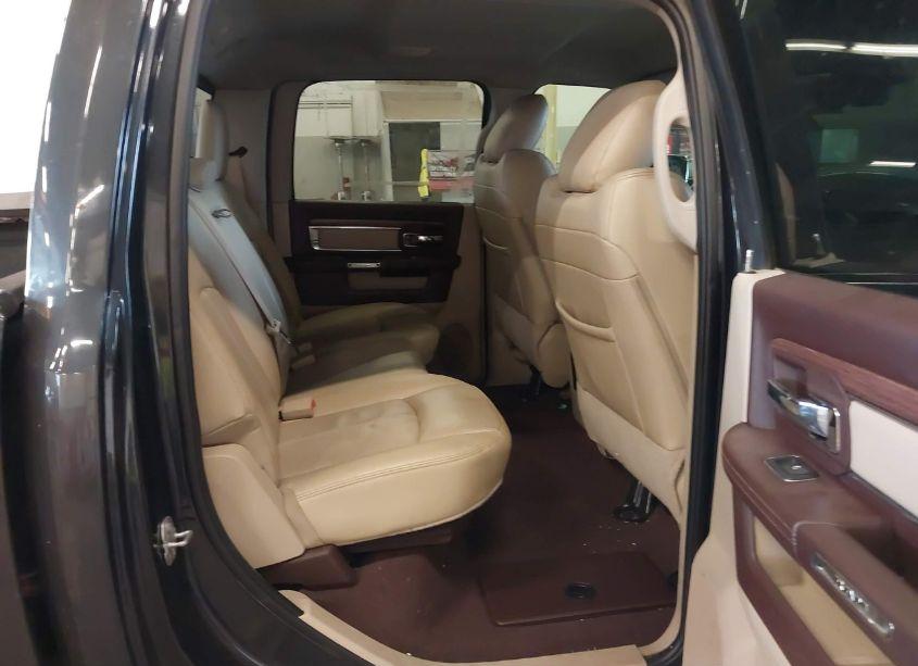 Photo 8 of 2018 Ram 3500 LARAMIE 4X4 8' BOX (VIN 3C63RRJL2JG410478)