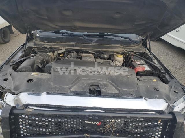 Photo 10 of 2019 RAM 3500 LARAMIE (VIN 3C63RRJL2KG637011)