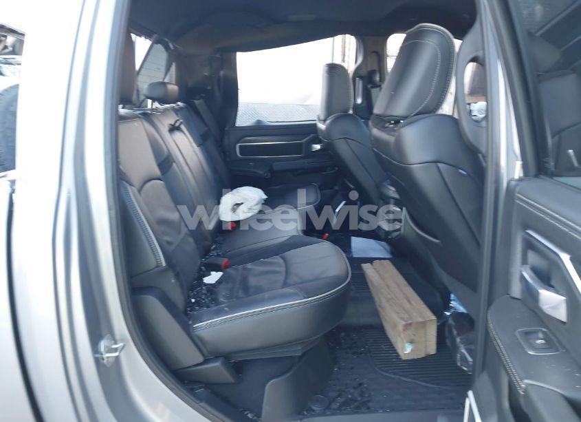Photo 7 of 2024 Ram 3500 LARAMIE 4X4 8' BOX (VIN 3C63RRJL2RG273988)