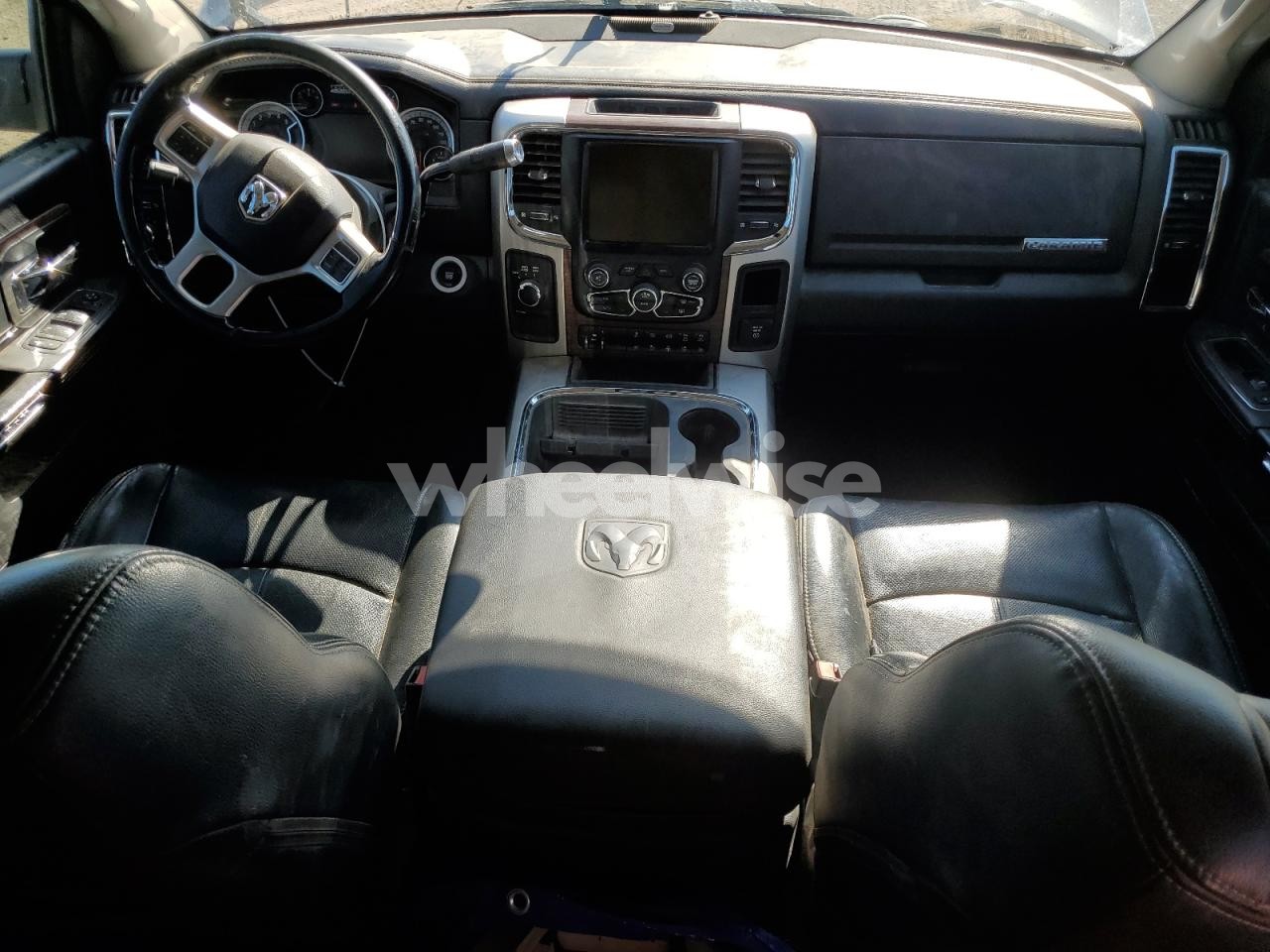 Photo 8 of 2018 RAM 3500 LARAMIE N/A (VIN 3C63RRJL3JG330719)