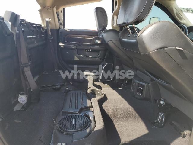 Photo 3 of 2020 RAM 3500 LARAMIE N/A (VIN 3C63RRJL3LG293643)