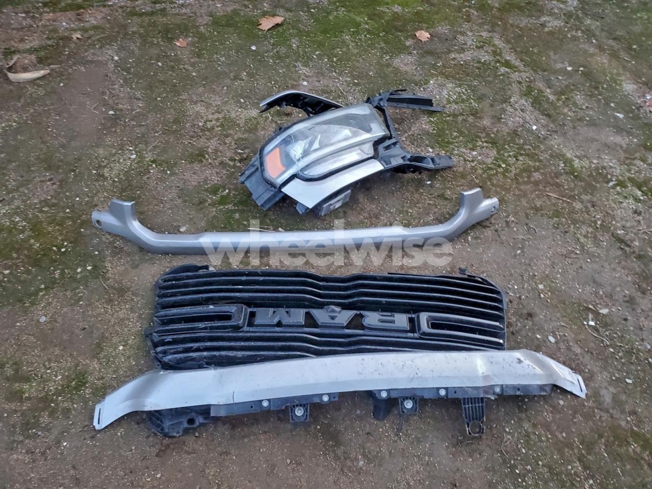 Photo 13 of 2021 RAM 3500 LARAMIE (VIN 3C63RRJL3MG549636)