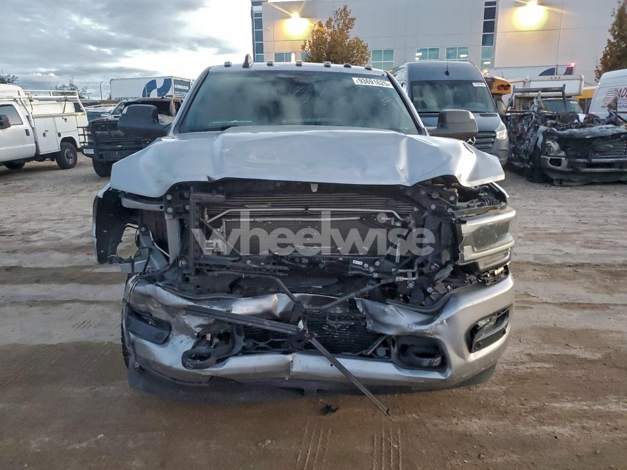Photo 5 of 2021 RAM 3500 LARAMIE (VIN 3C63RRJL3MG549636)