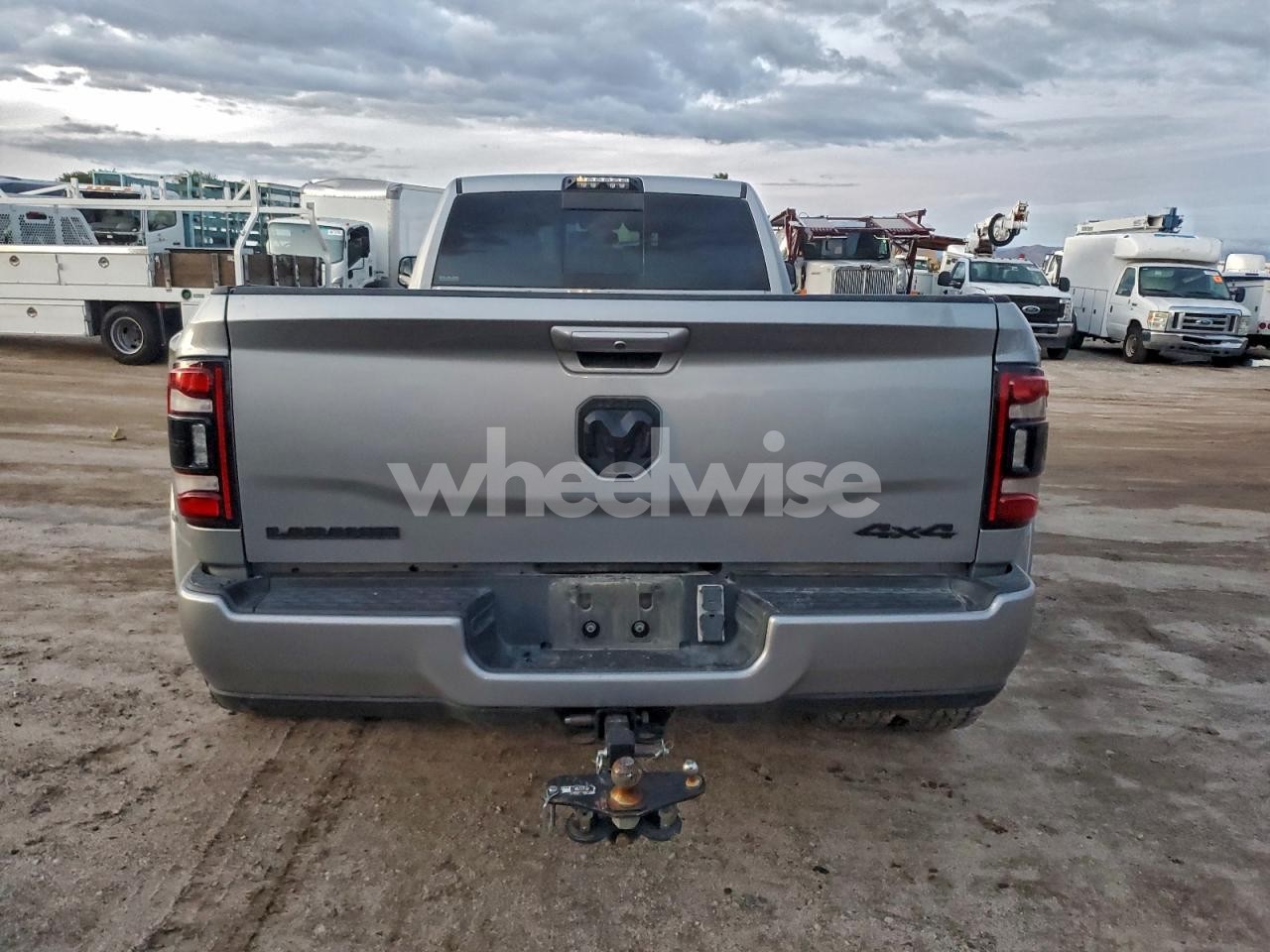 Photo 6 of 2021 RAM 3500 LARAMIE (VIN 3C63RRJL3MG549636)