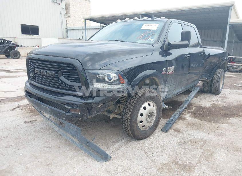 Photo 2 of 2018 Ram 3500 LARAMIE 4X4 8' BOX (VIN 3C63RRJL6JG354724)