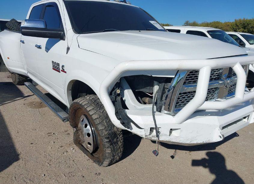 Photo 11 of 2018 Ram 3500 LARAMIE 4X4 8' BOX (VIN 3C63RRJL7JG305323)