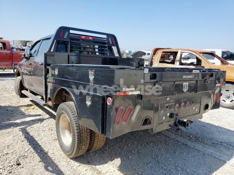 Photo 3 of 2018 RAM 3500 LONGHORN (VIN 3C63RRKL7JG212624)