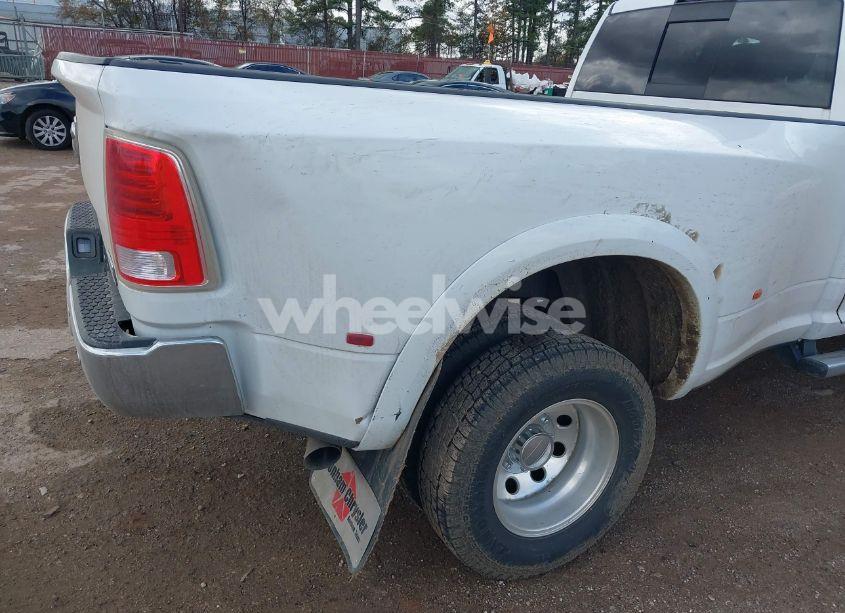 Photo 11 of 2018 Ram 3500 (VIN 3C63RRKLXJG375817)