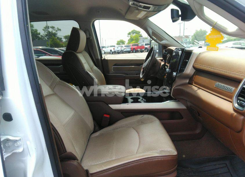 Photo 6 of 2023 Ram 3500 N/A (VIN 3C63RRML6PG644417)