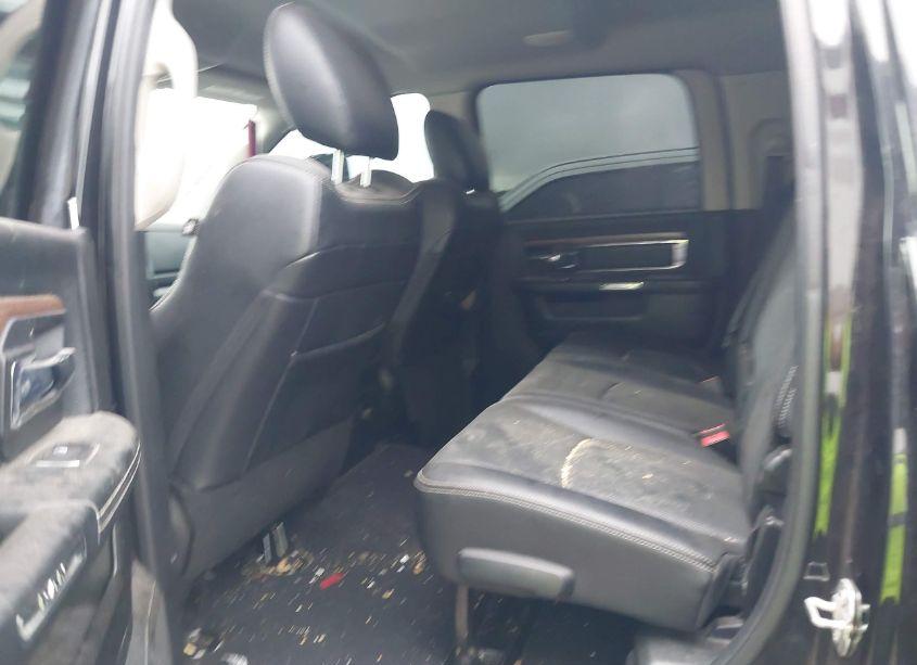 Photo 7 of 2018 Ram 3500 LARAMIE MEGA CAB 4X4 6'4 BOX (VIN 3C63RRML8JG268102)