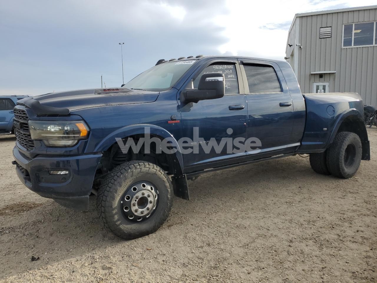 2023 RAM 3500 LIMITED (VIN 3C63RRPL0PG596666) main photo