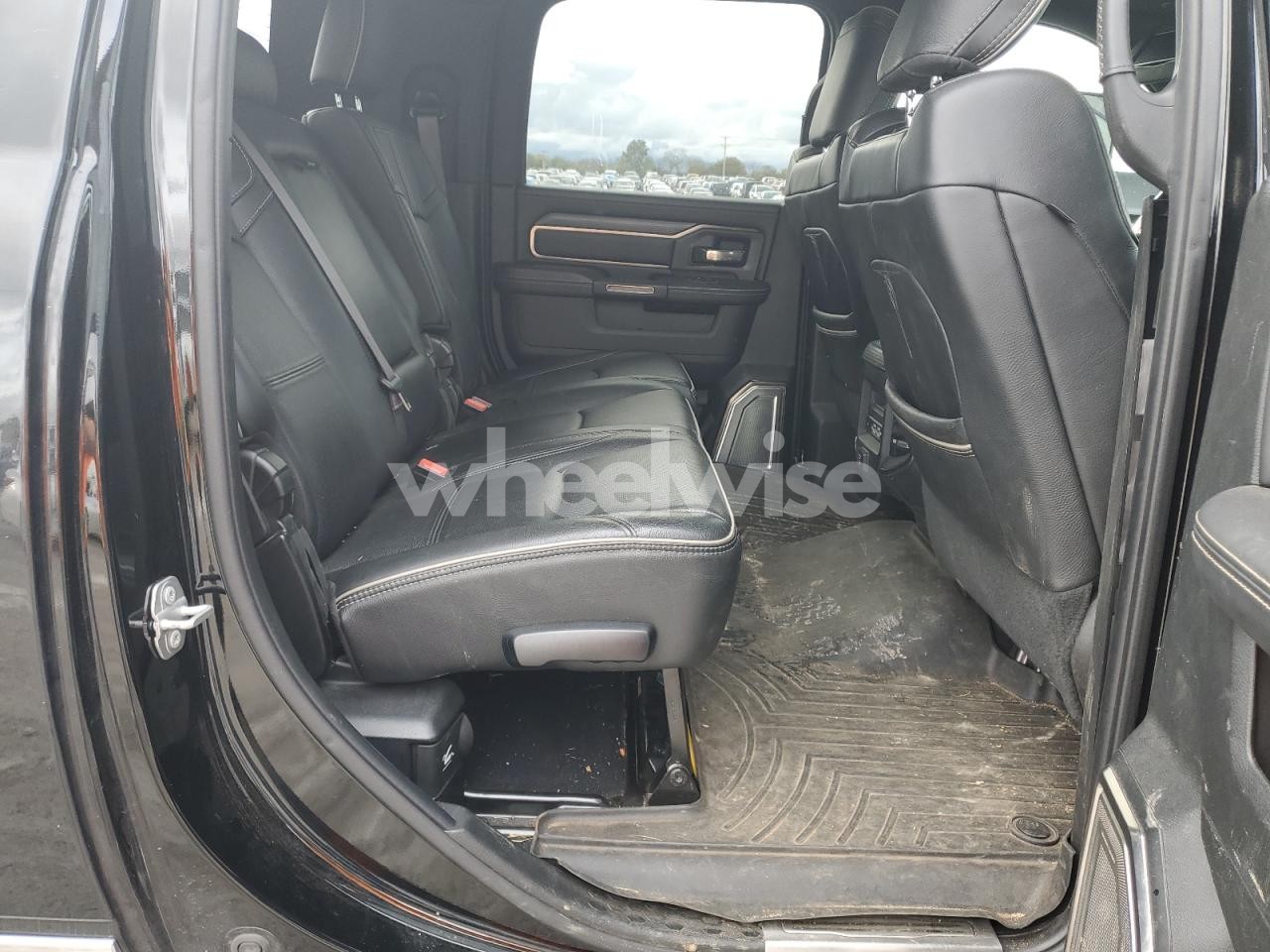 Photo 10 of 2020 RAM 3500 LIMITED (VIN 3C63RRPL5LG255080)