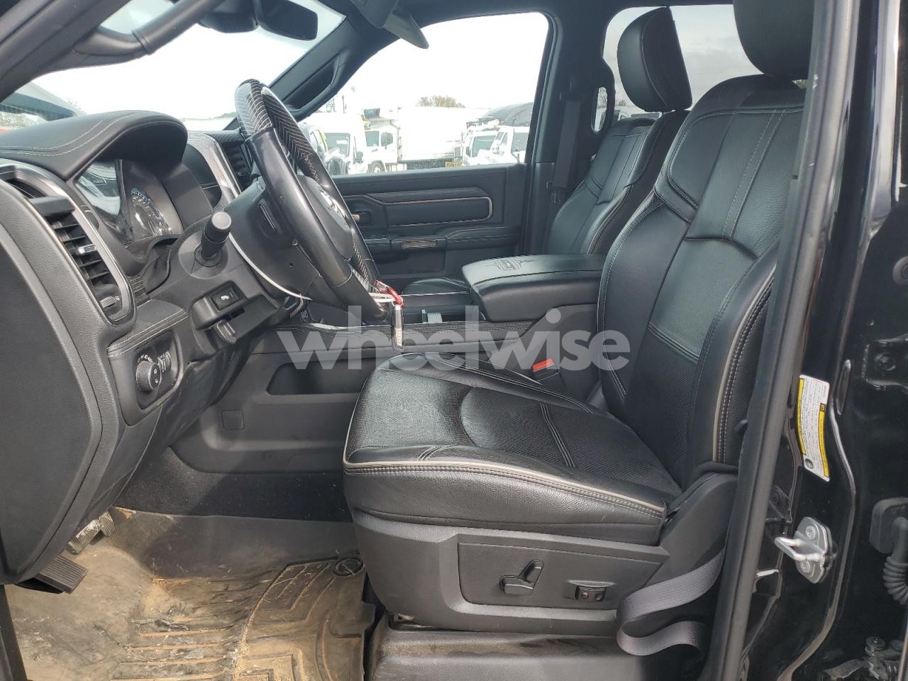 Photo 7 of 2020 RAM 3500 LIMITED (VIN 3C63RRPL5LG255080)