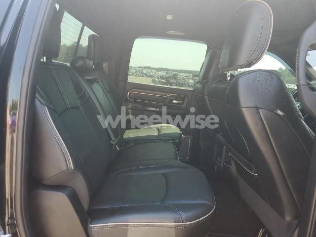 Photo 4 of 2021 RAM 3500 LIMITED N/A (VIN 3C63RRRL3MG528807)