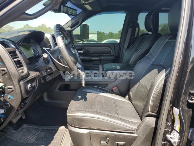 Photo 7 of 2021 RAM 3500 LIMITED N/A (VIN 3C63RRRL3MG528807)