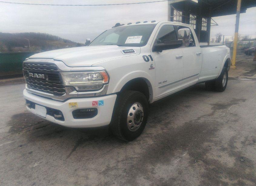 Photo 2 of 2019 Ram 3500 LIMITED 4X4 8' BOX (VIN 3C63RRRL5KG719481)