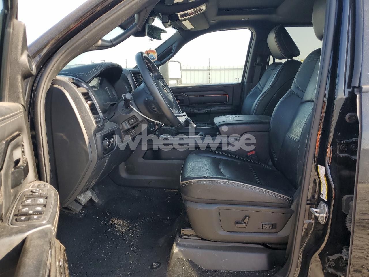 Photo 7 of 2023 RAM 3500 LIMITED (VIN 3C63RRRL8PG515829)