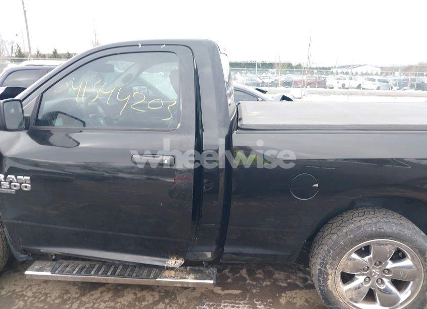 Photo 14 of 2019 Ram 1500 CLASSIC TRADESMAN 4X2 6'4 BOX (VIN 3C6JR6AG1KG501168)