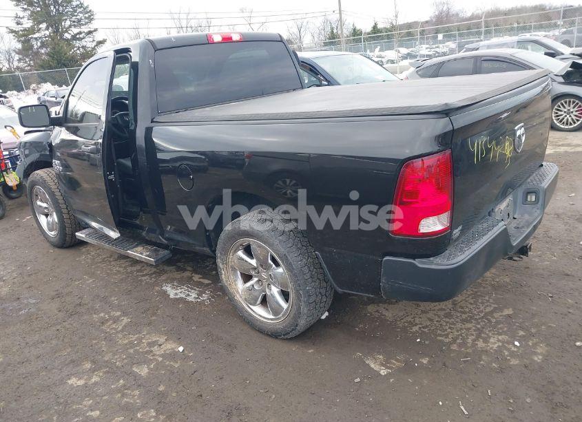 Photo 3 of 2019 Ram 1500 CLASSIC TRADESMAN 4X2 6'4 BOX (VIN 3C6JR6AG1KG501168)