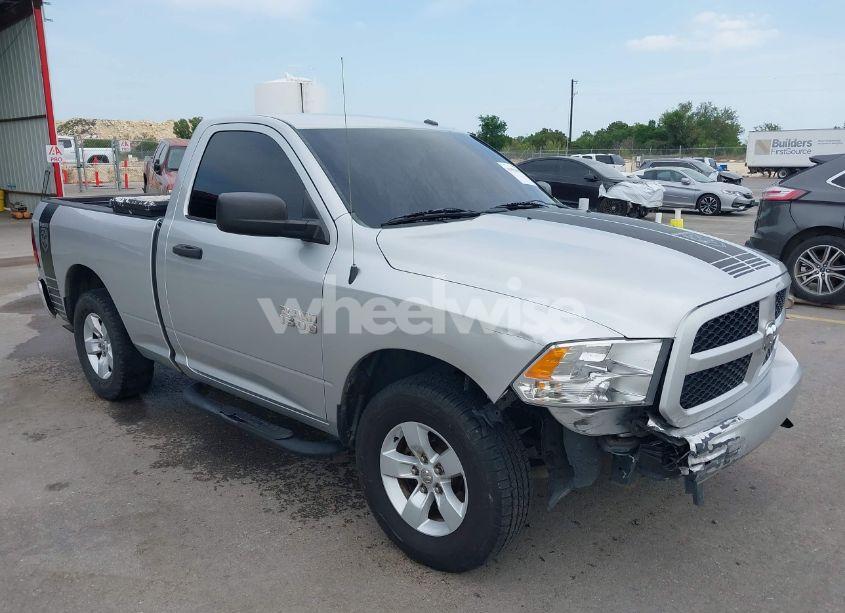 2015 Ram 1500 EXPRESS (VIN 3C6JR6AG5FG632903) main photo