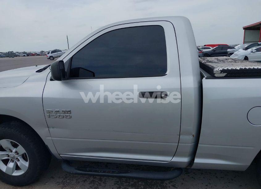 Photo 14 of 2015 Ram 1500 EXPRESS (VIN 3C6JR6AG5FG632903)