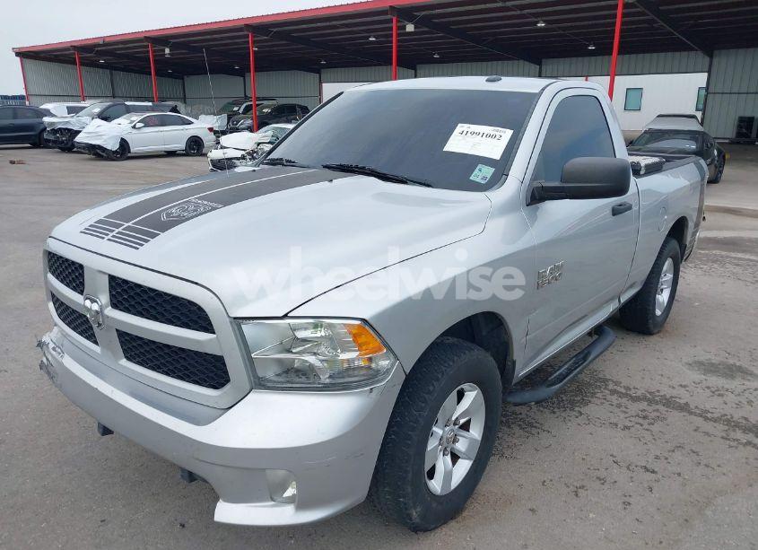 Photo 2 of 2015 Ram 1500 EXPRESS (VIN 3C6JR6AG5FG632903)