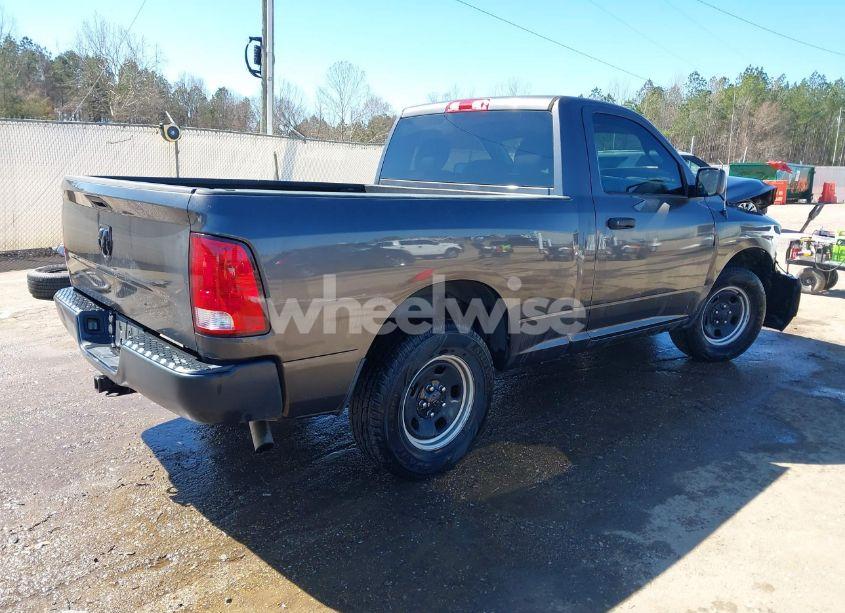 Photo 4 of 2018 Ram 1500 TRADESMAN 4X2 6'4 BOX (VIN 3C6JR6AG5JG238391)