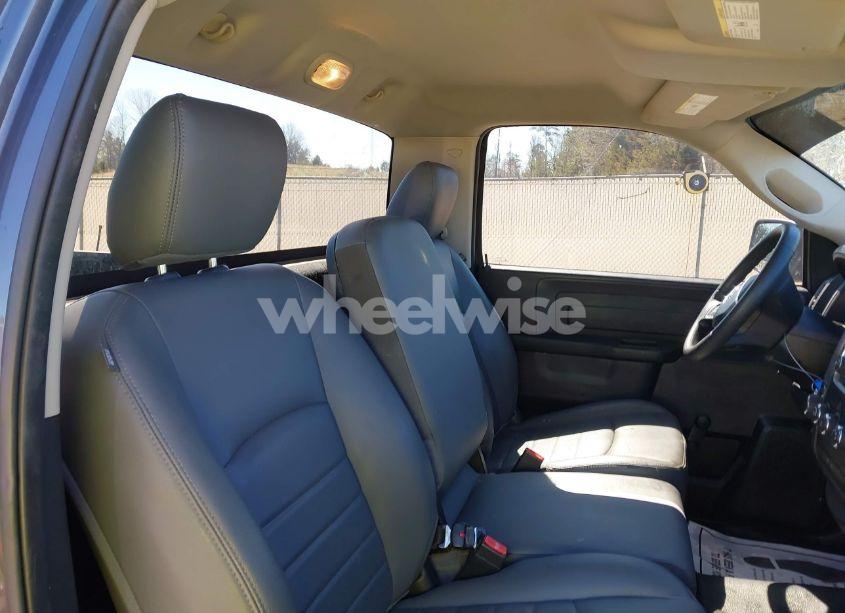 Photo 8 of 2018 Ram 1500 TRADESMAN 4X2 6'4 BOX (VIN 3C6JR6AG5JG238391)