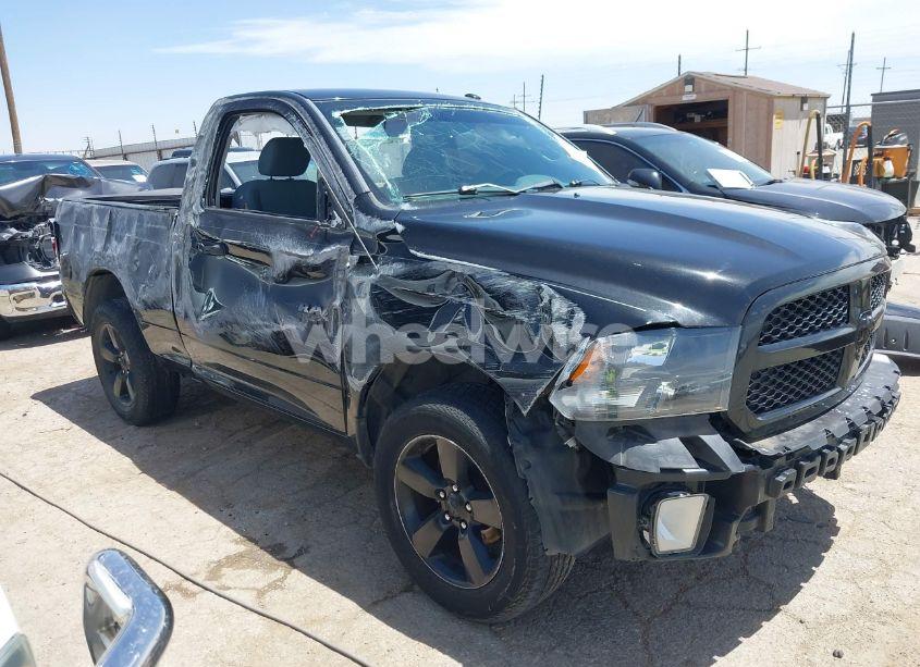 2017 Ram 1500 EXPRESS 4X2 6'4 BOX (VIN 3C6JR6AG6HG636932) main photo