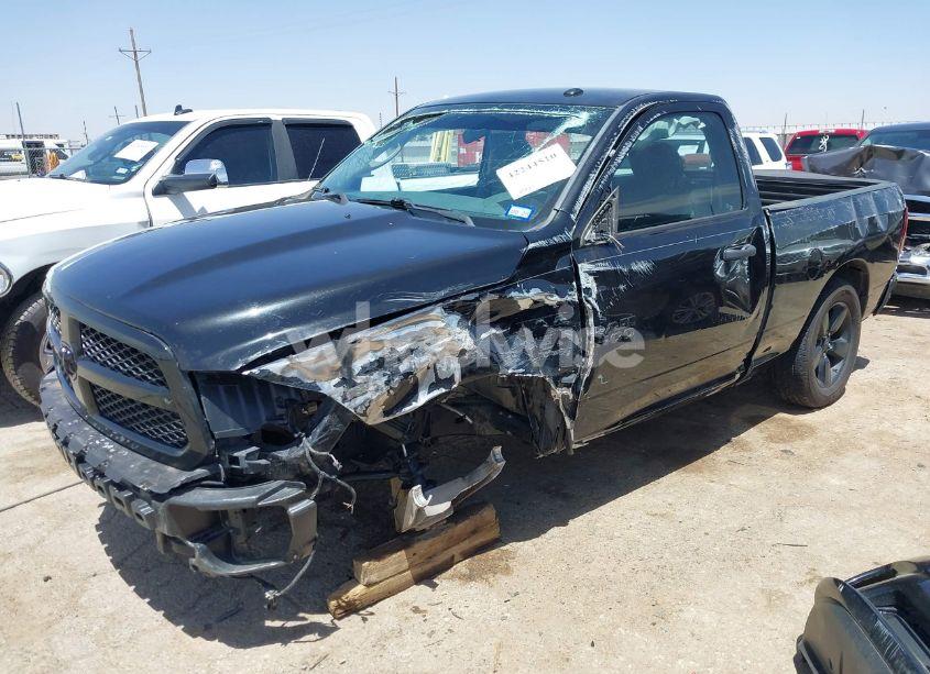 Photo 2 of 2017 Ram 1500 EXPRESS 4X2 6'4 BOX (VIN 3C6JR6AG6HG636932)